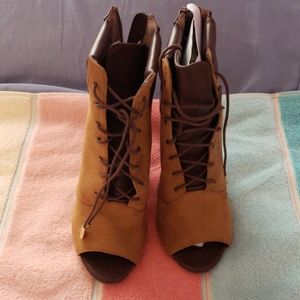 Open toe block heels